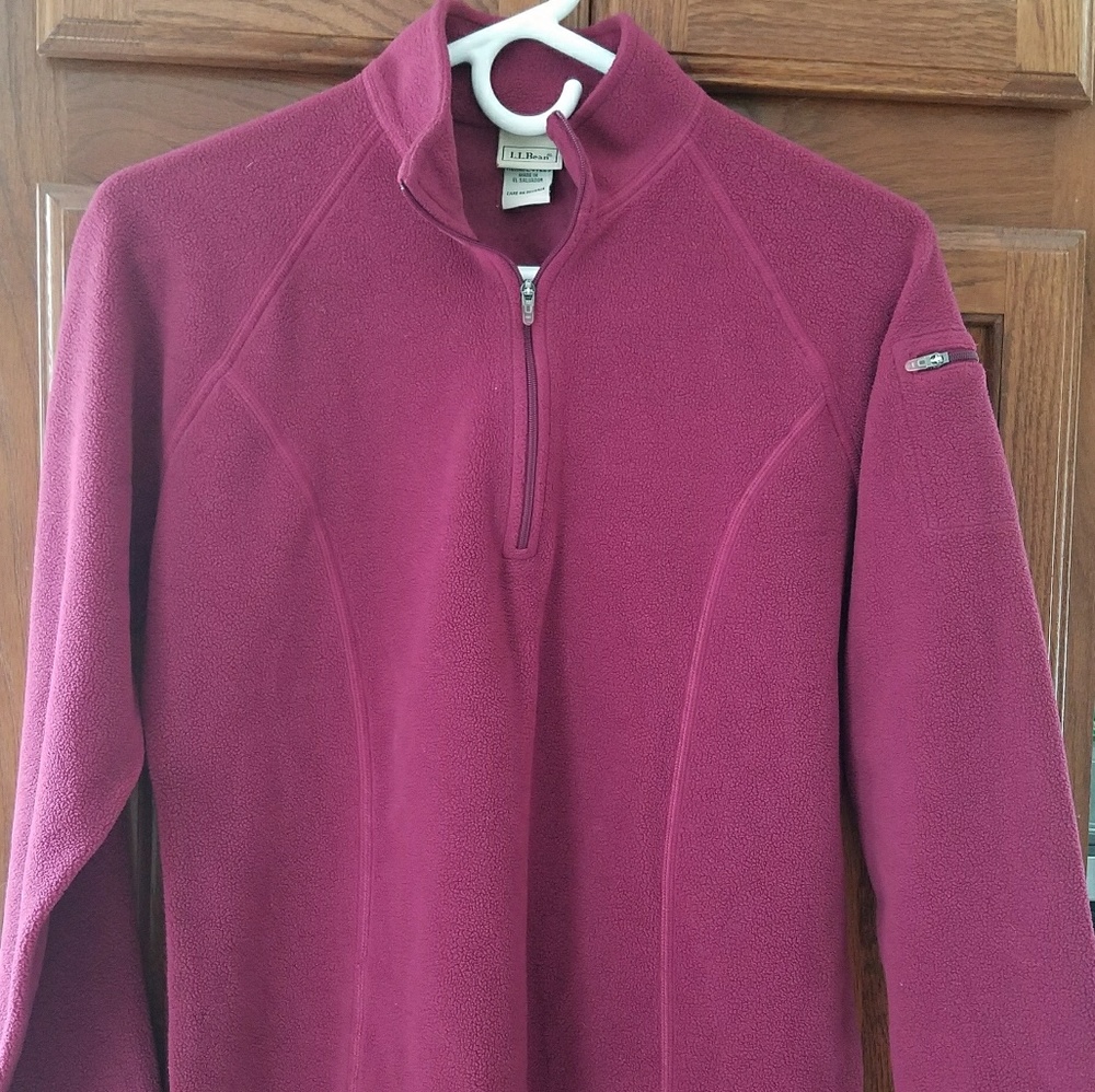 L.L. Bean burgundy fitness fleece